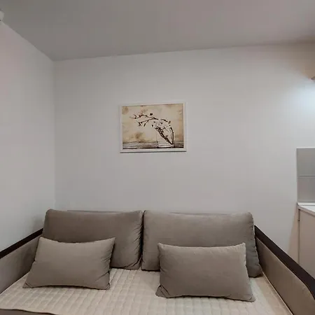 Loly Apartment *